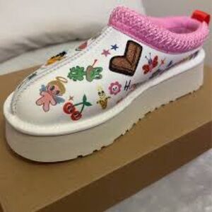 UGGs limited edition ‘Karol G’